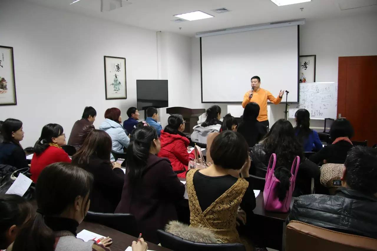 【活動報(bào)名】普通話公益培訓(xùn)班火熱報(bào)名中 | 免費(fèi)提升語言能力，助力職業(yè)發(fā)展